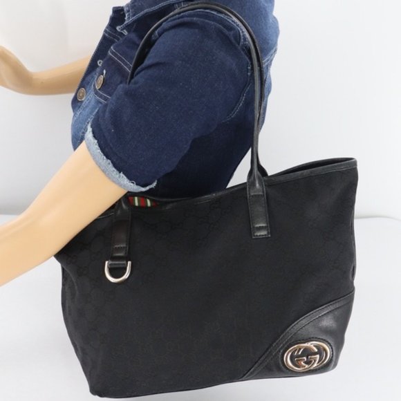Gucci Handbags - 💎✨BEAUTIFUL✨💎 GUCCI Tote Bag Black GG Canvas Leather
